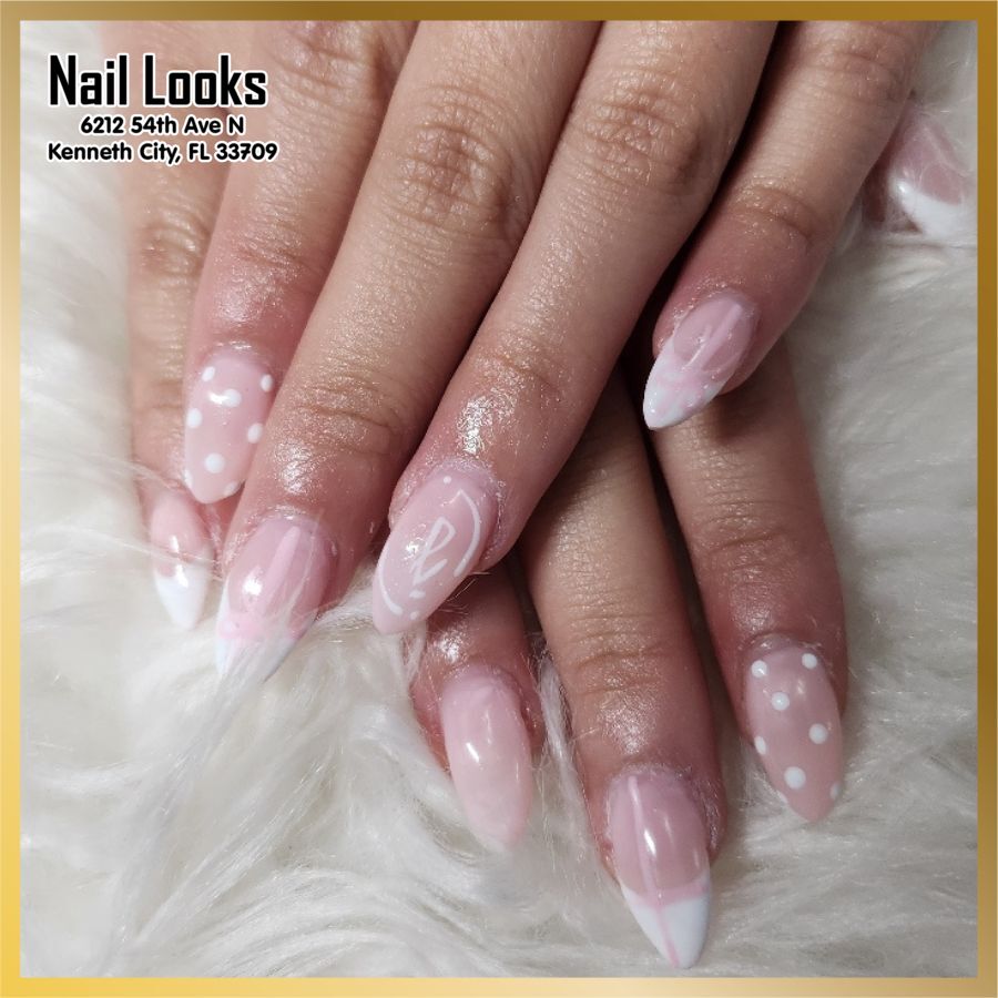 Nail Looks Salon in Kenneth City, FL 33709